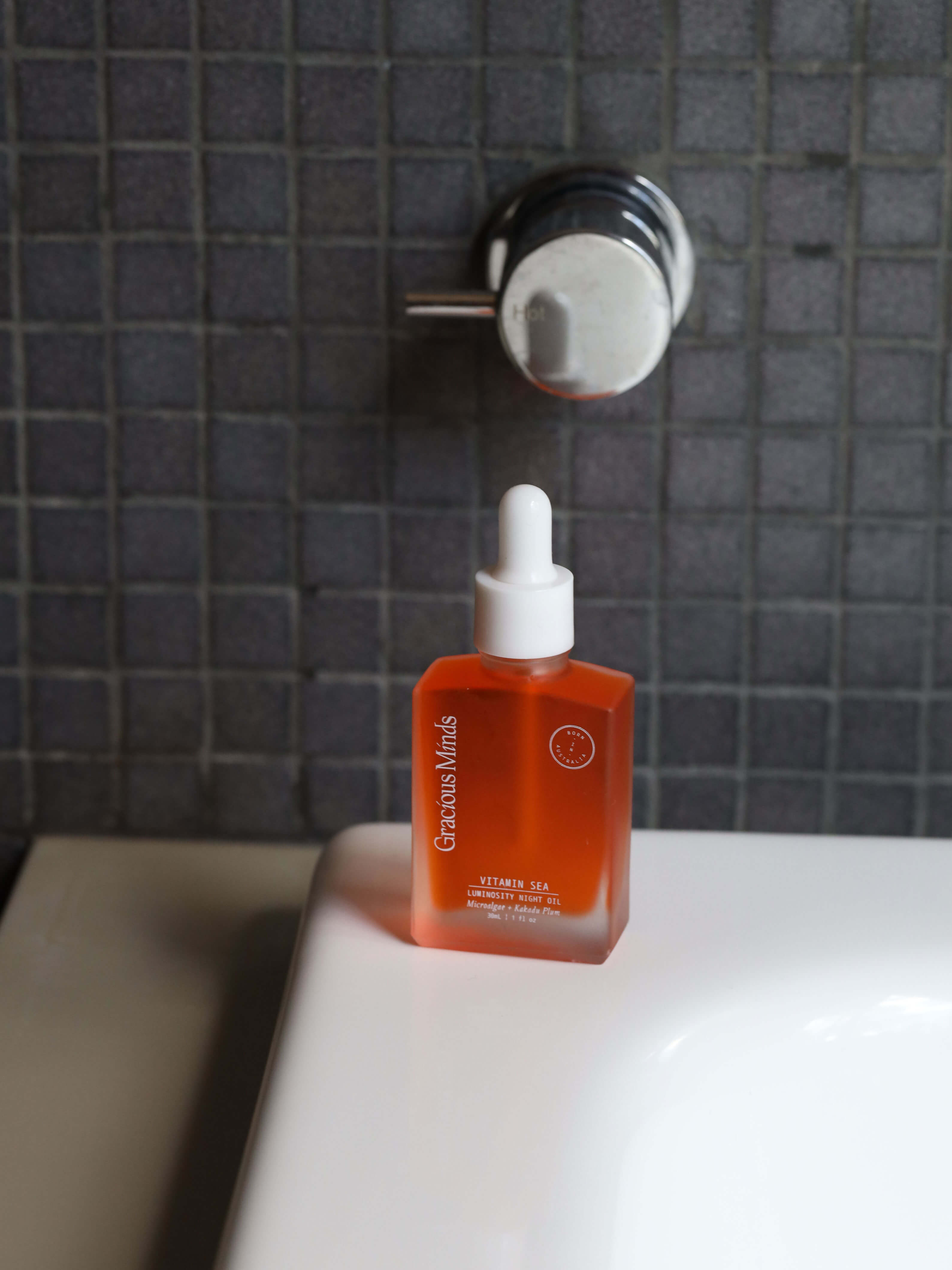 Gracious Minds - Vitamin Sea Luminosity Night Oil