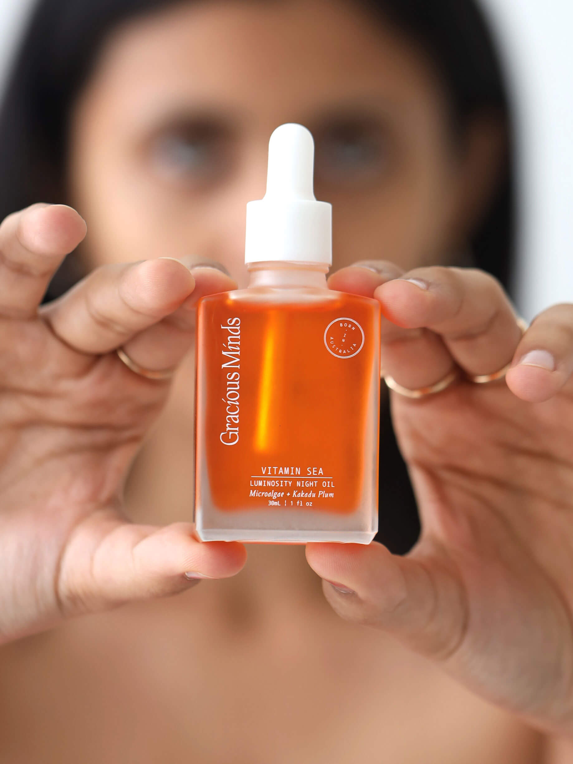 Gracious Minds - Vitamin Sea Luminosity Night Oil