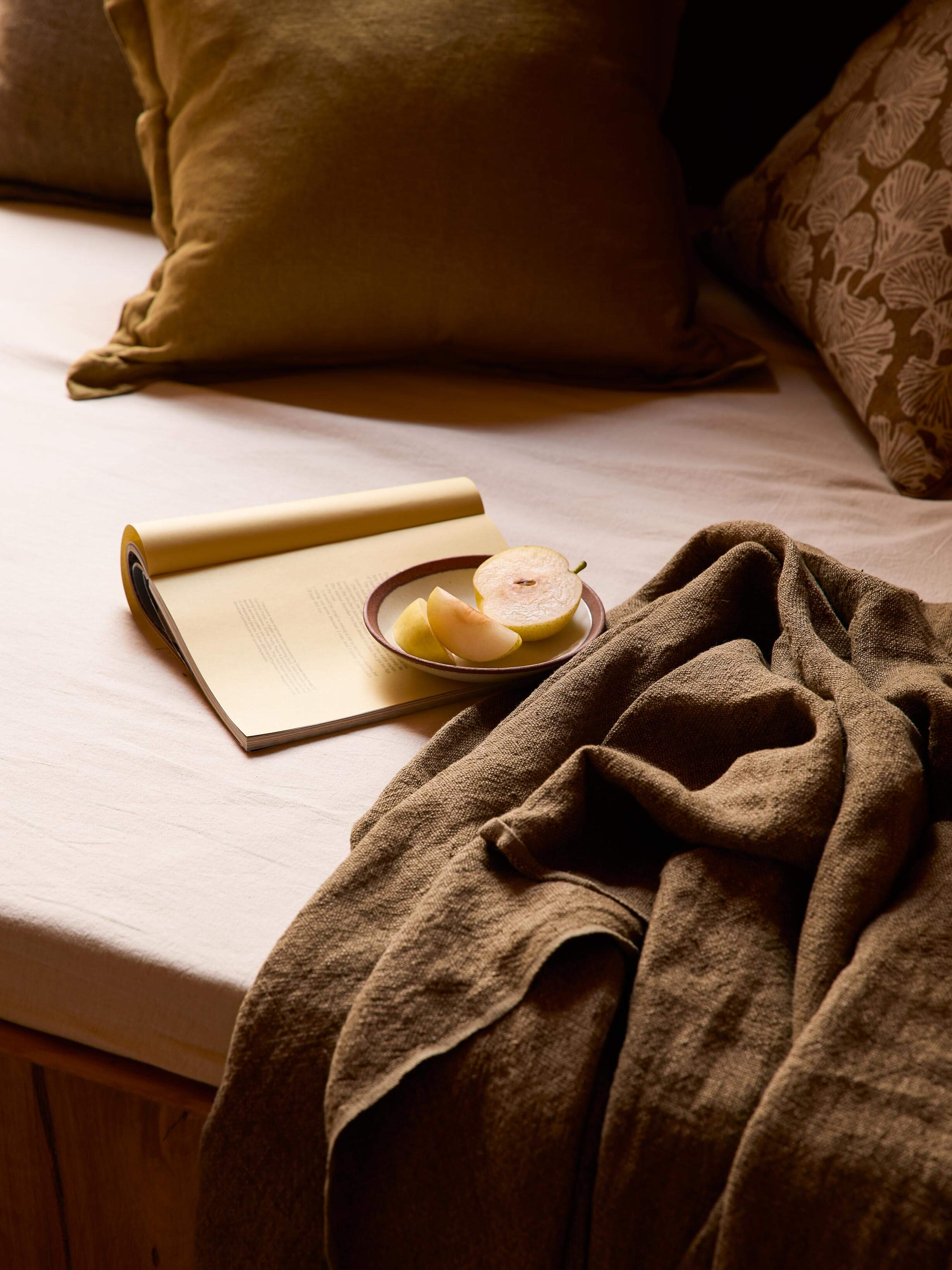 Burton Khaki Heavy Linen Throw