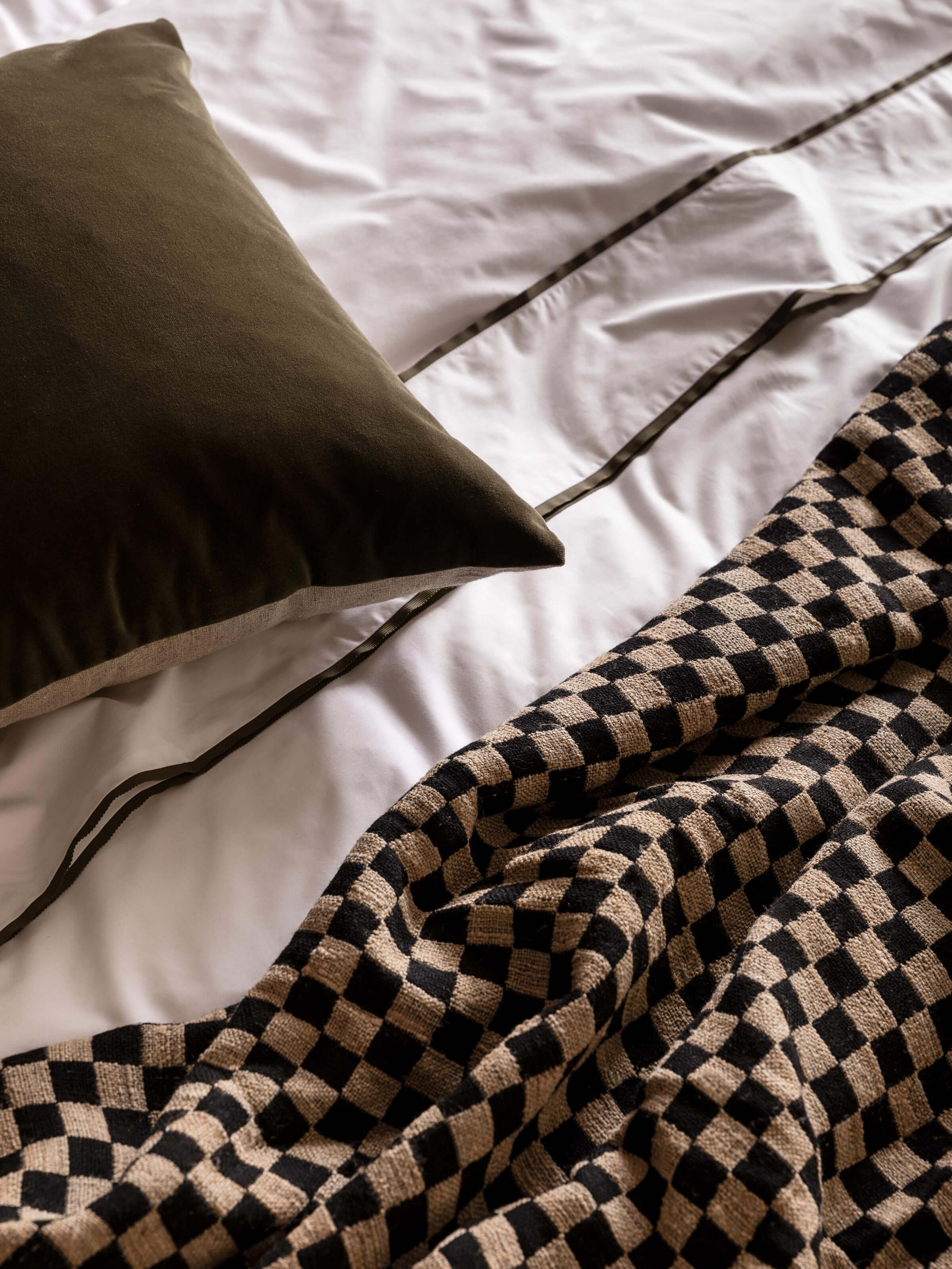 Matteo Black Wool & Silk Throw