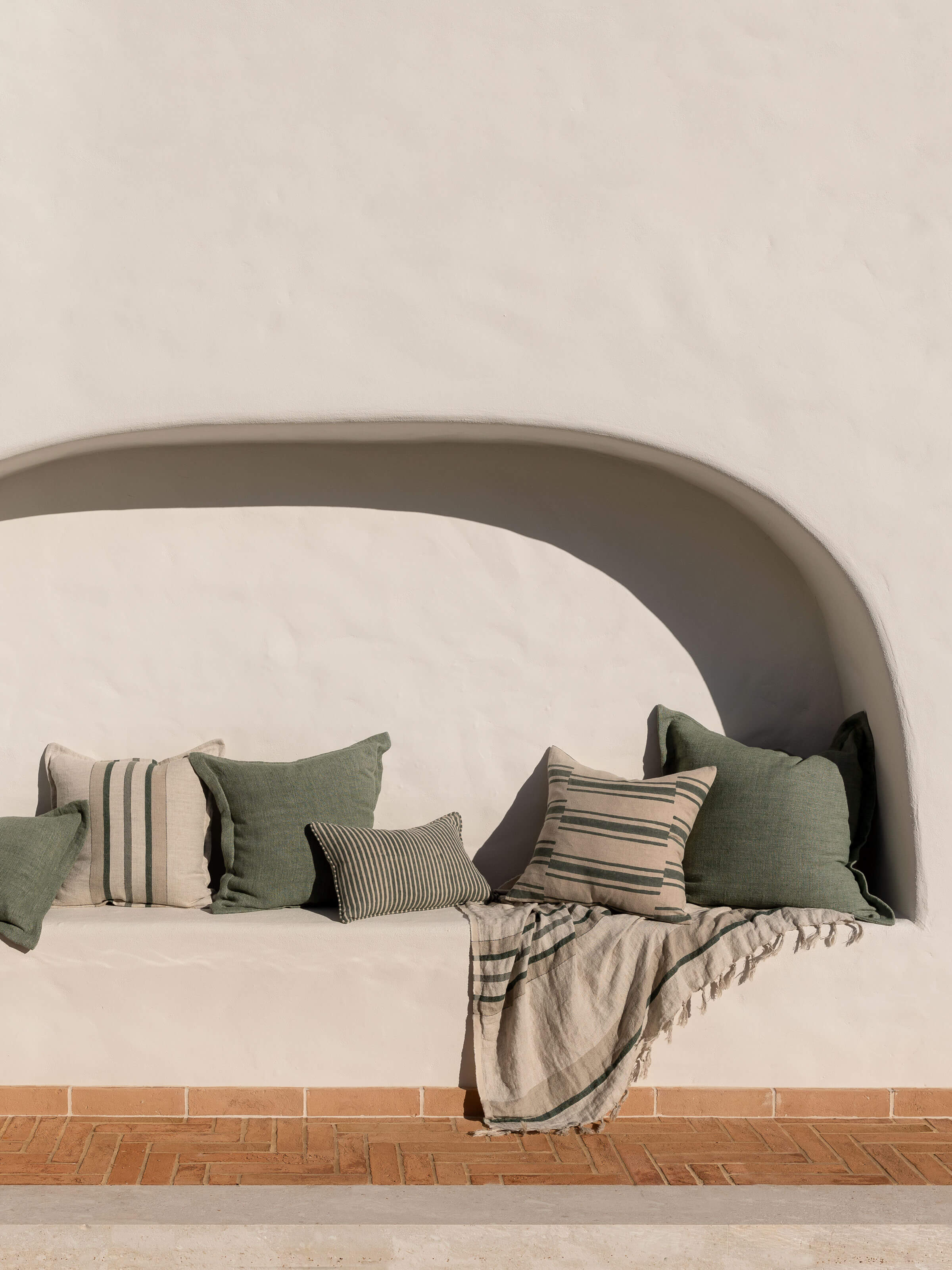 Burton Seagrass Tailored Heavy Linen Rectangle Cushion