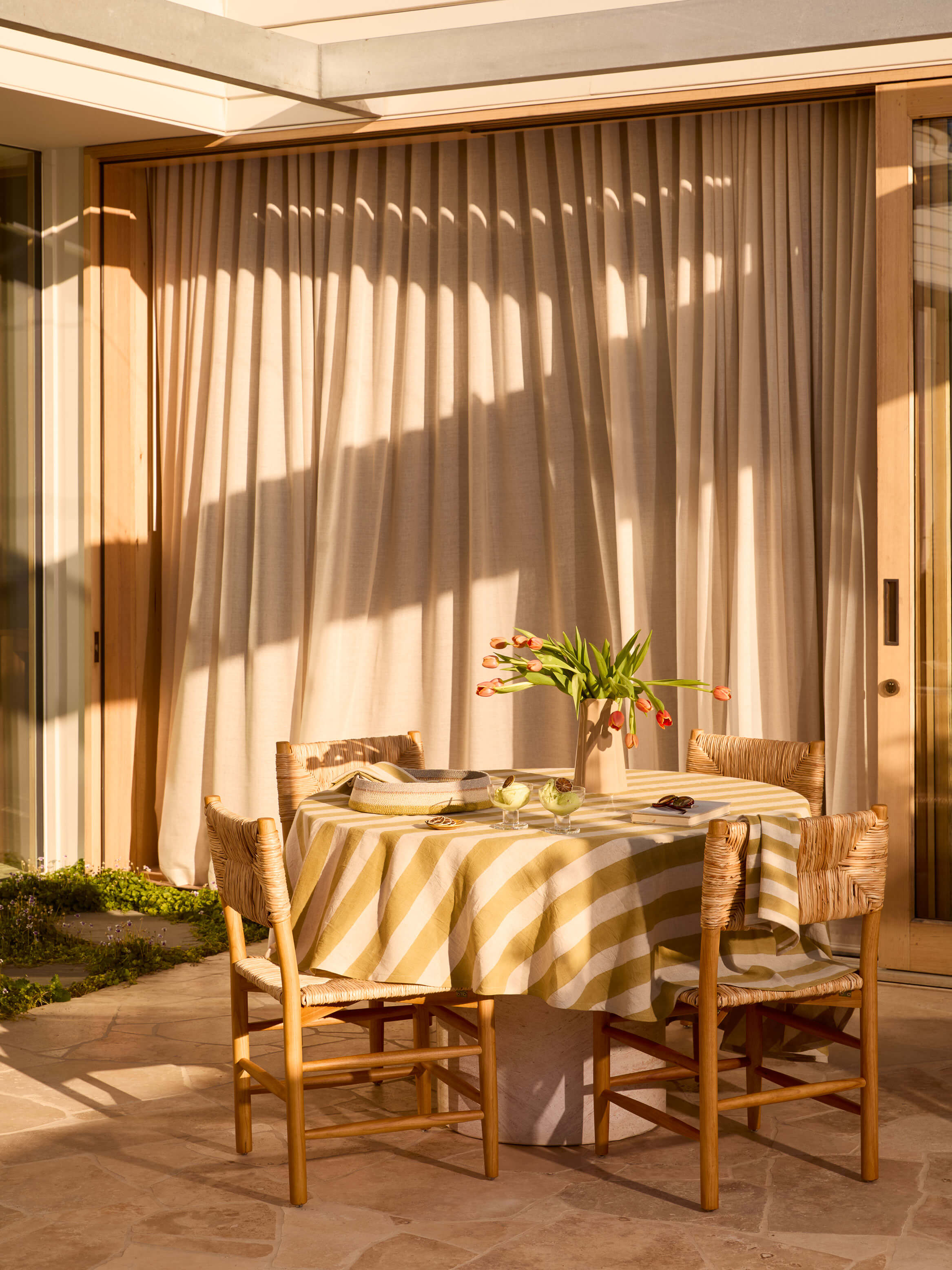 Riviera Pear Table Cloth