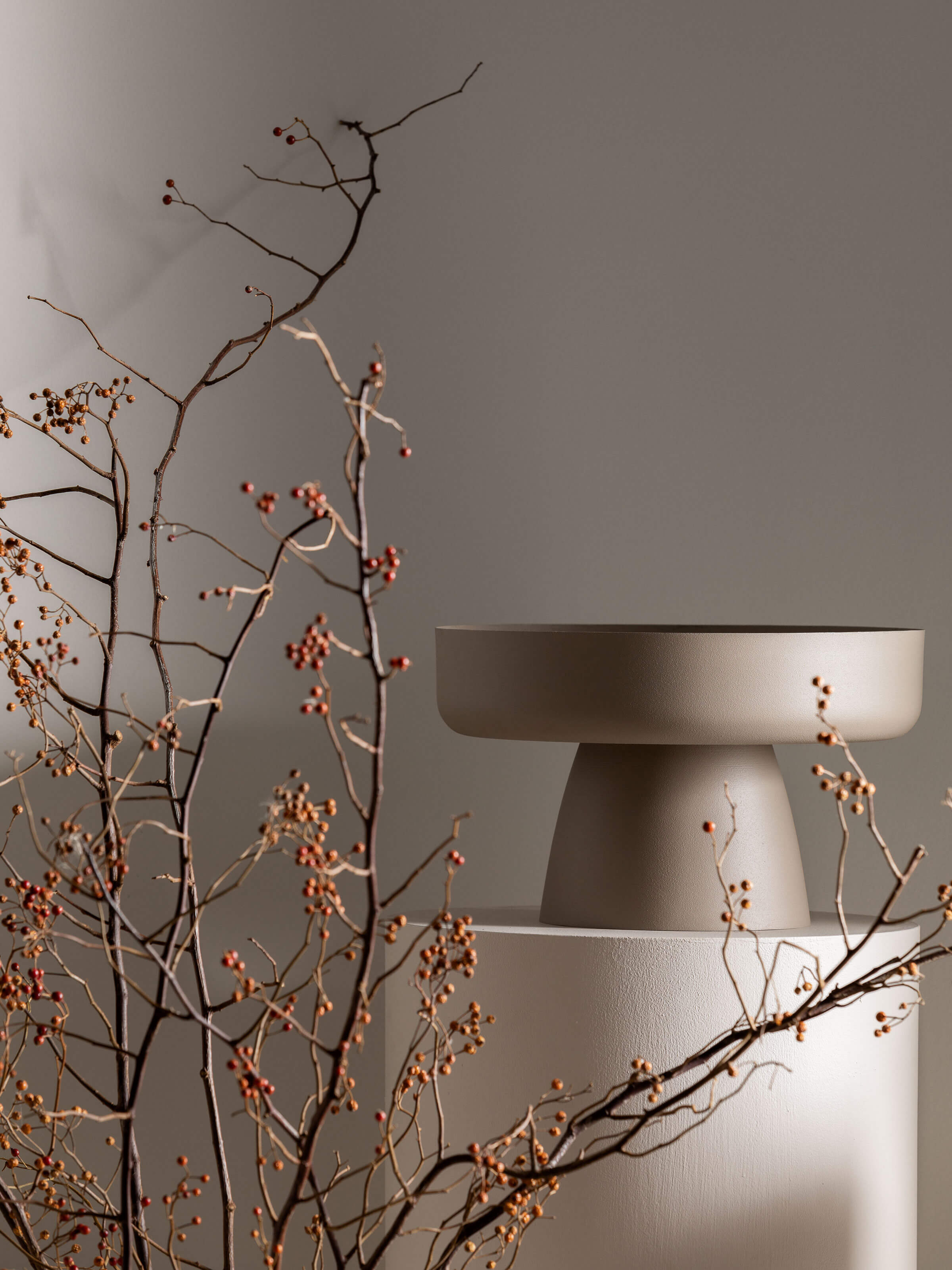 Mona Latte Pedestal