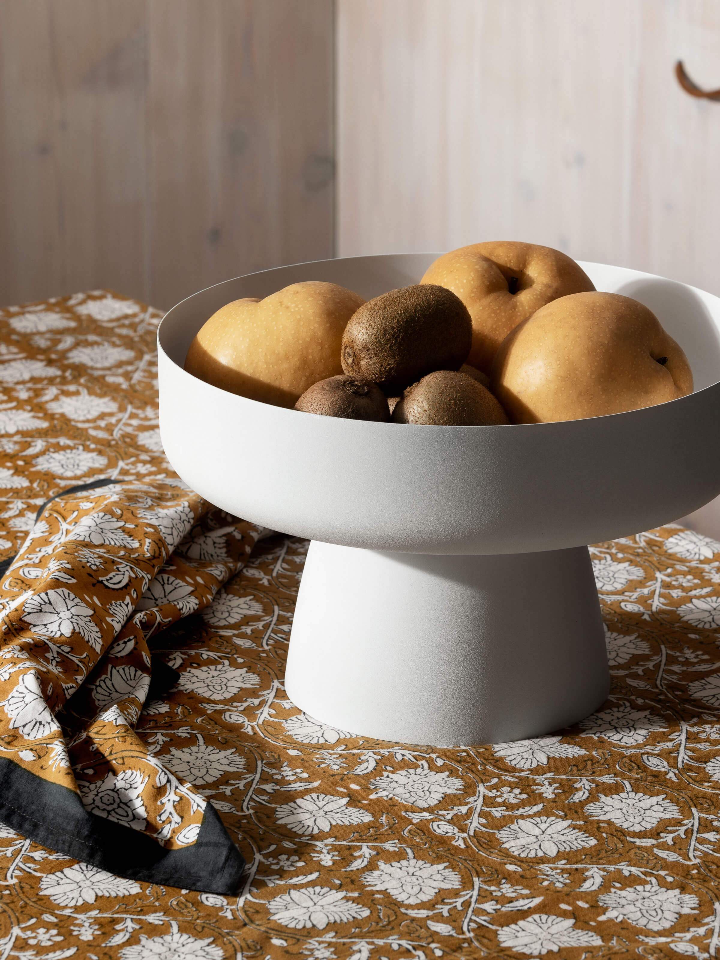 Mona Pedestal - Chalk Planter 2020