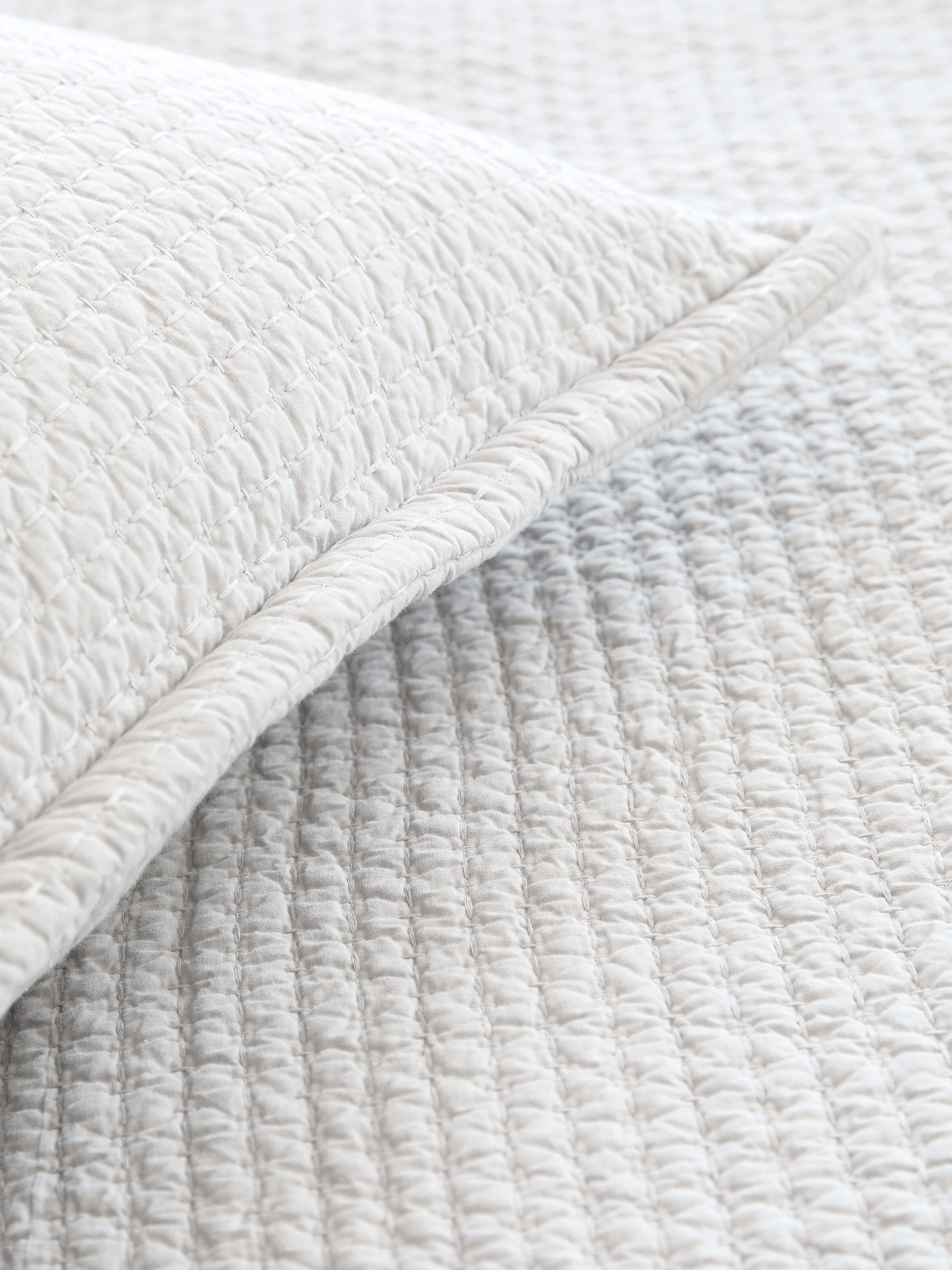 Aspen White Pure Cotton Bed Runner