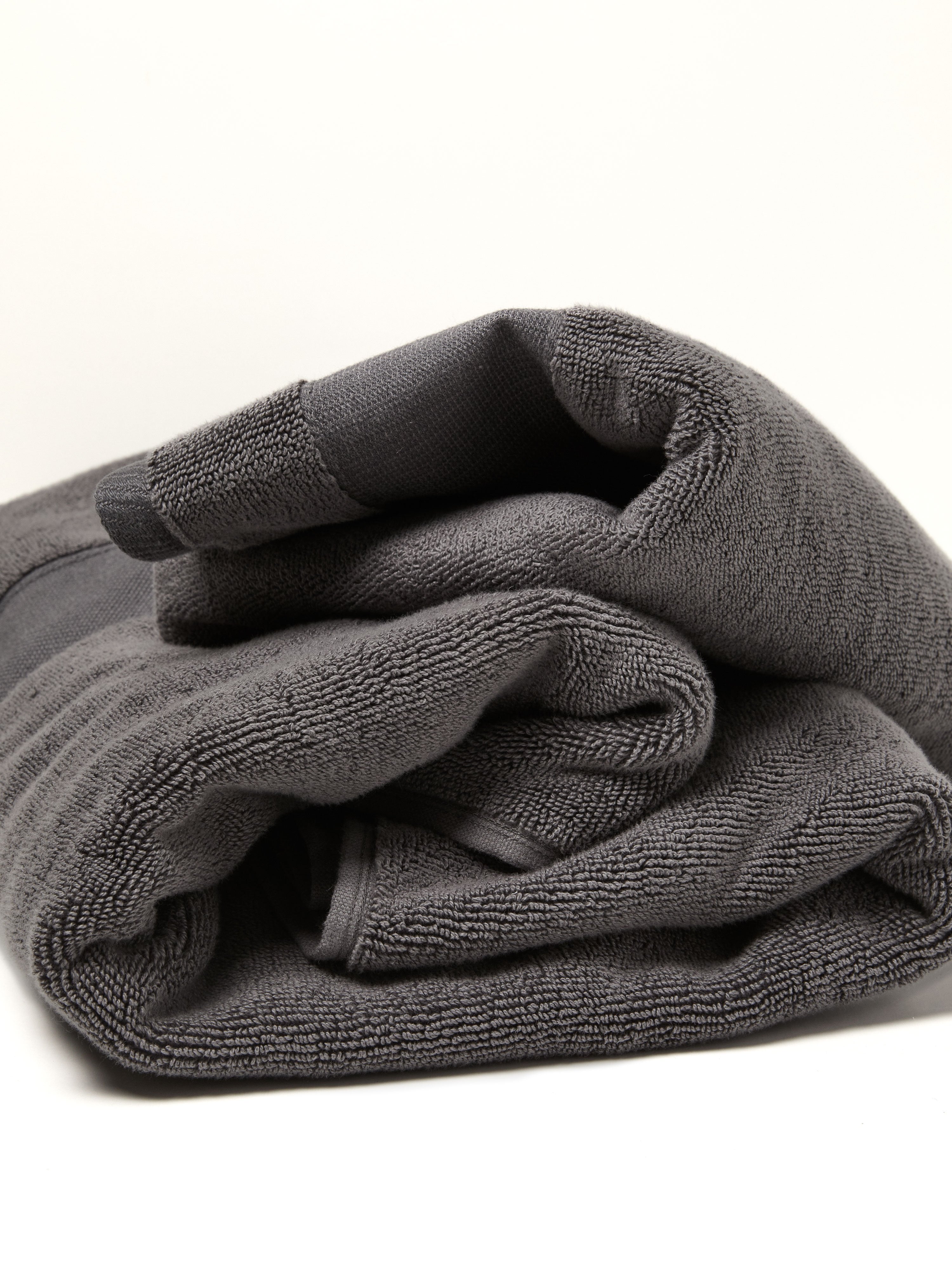 Regent Shadow Towels Cool Galah Summer 20