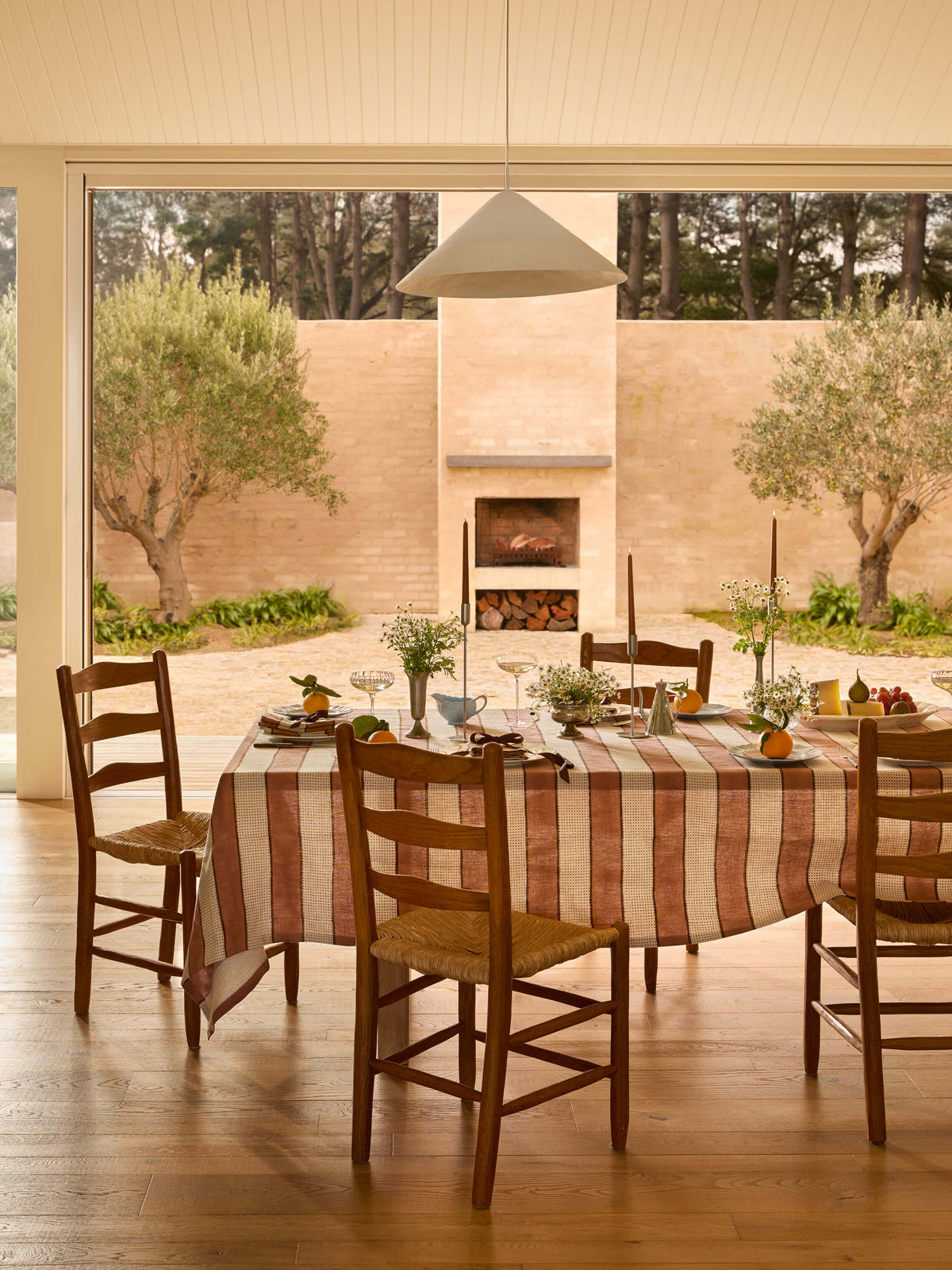 Toulouse Rosetta Table Cloth