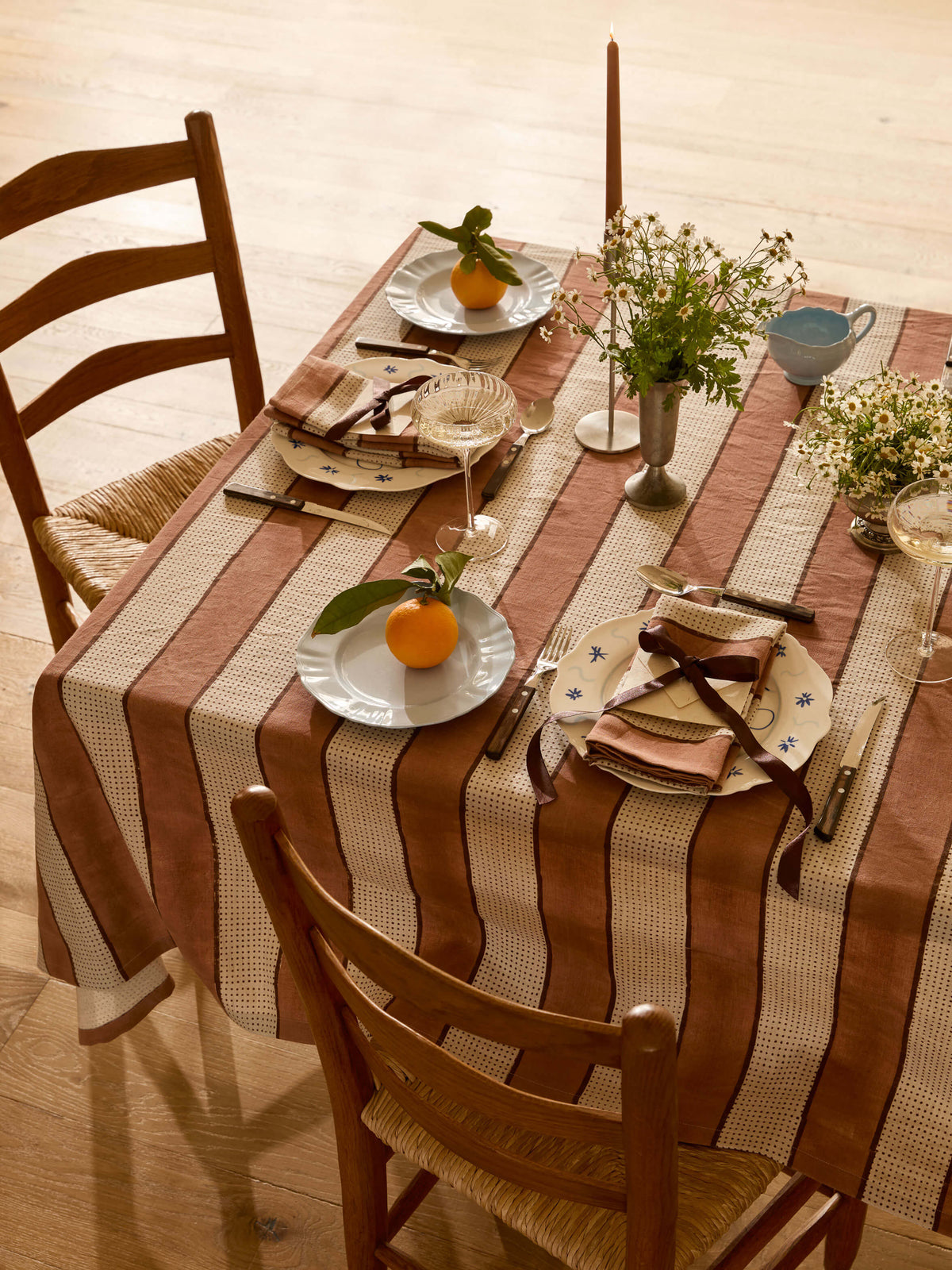 Toulouse Rosetta Table Cloth